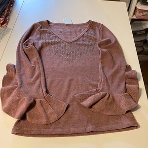 Beautiful mauve sweater from Vocal